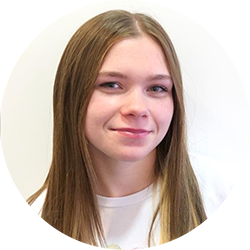 Maisy Circle Maisy Davis, Event Assistant