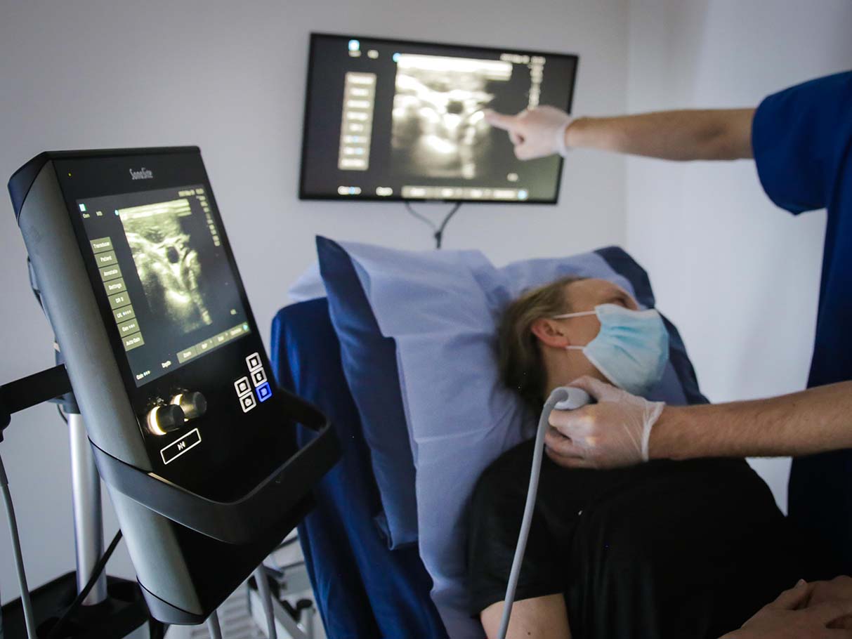 ultrasound-scanning-practice